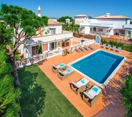 Vale Do Garrao Sleeps 8 Pool Air Con T607877 Villa Quinta do Lago