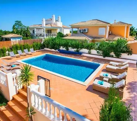 Vale Do Garrao Sleeps 8 Pool Air Con T607877 Villa Quinta do Lago
