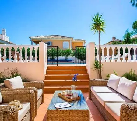Vale Do Garrao Sleeps 8 Pool Air Con T607877 Villa *