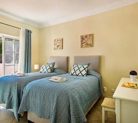 Vale Do Garrao Sleeps 8 Pool Air Con T607877 Villa Quinta do Lago