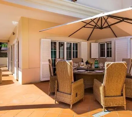 Vale Do Garrao Sleeps 8 Pool Air Con T607877 Villa