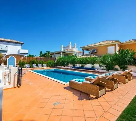 Vale Do Garrao Sleeps 8 Pool Air Con T607877 Quinta do Lago