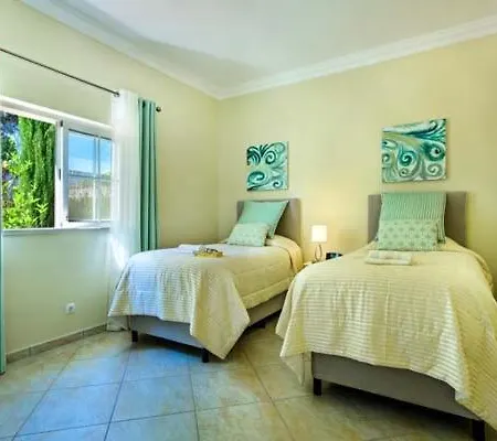 Vale Do Garrao Sleeps 8 Pool Air Con T607877 Quinta do Lago